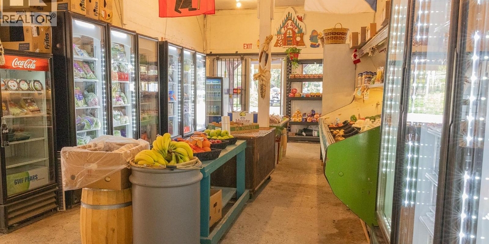 221 5TH AVENUE Stewart Photo 15 221 5TH AVENUE Stewart Photo 15